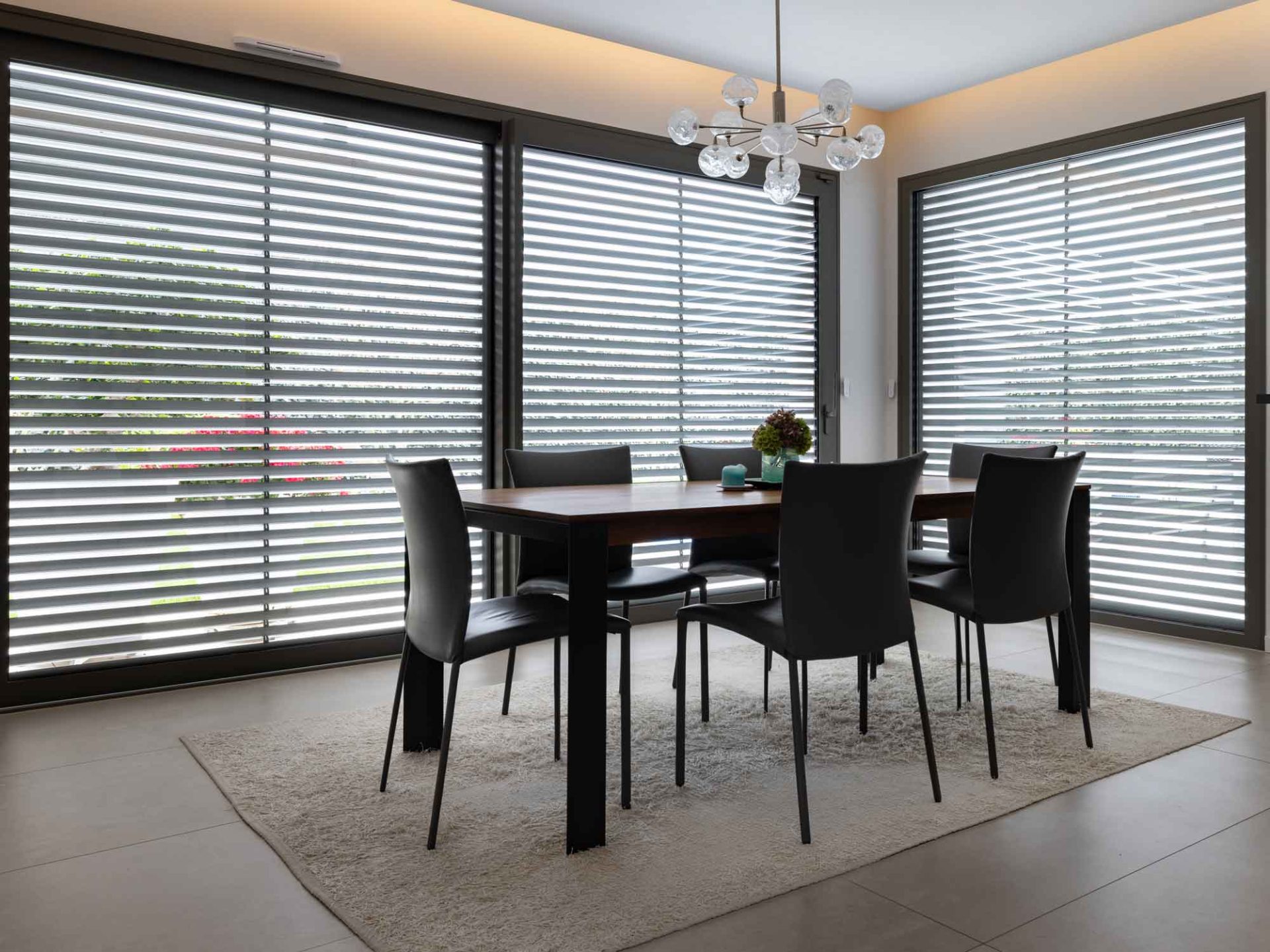 Solar roller shutter with adjustble blinds | Bubendorff